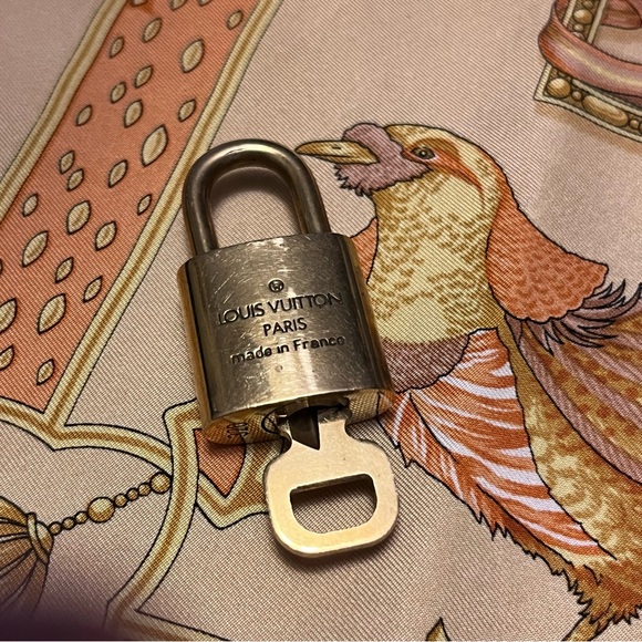 Authentic Louis Vuitton Lock and Key #320 - Picture 3 of 11